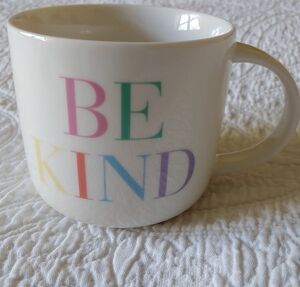 Be Kind - Mug